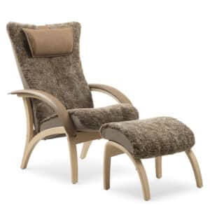 Brunstad Delta Legend Original Lænestol - Fåreskind - Classic Sand / Eg Sortlak / Truffle